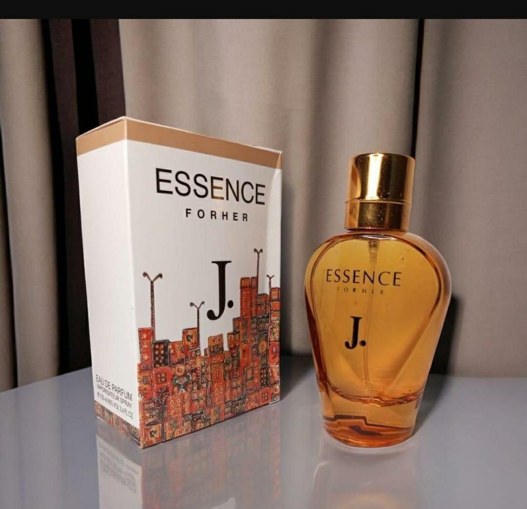 Essence Refreshing Floral Perfume - Long Lasting - 100ml